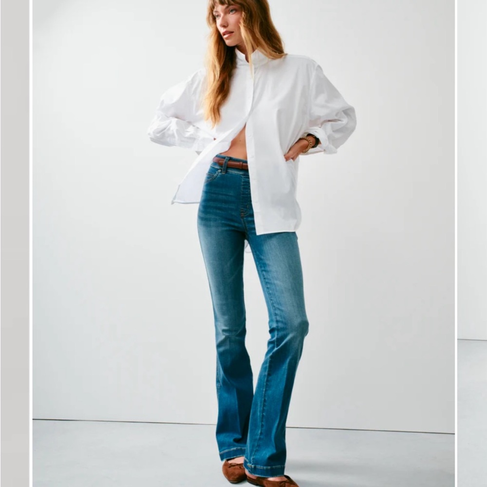 SPANXshape Blue Flare Leg Jeans. Vintage indigo